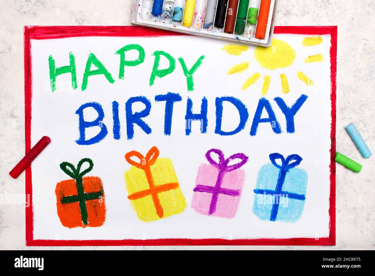 Dessin Colore Carte D Anniversaire Et De Beaux Cadeaux Photo Stock Alamy