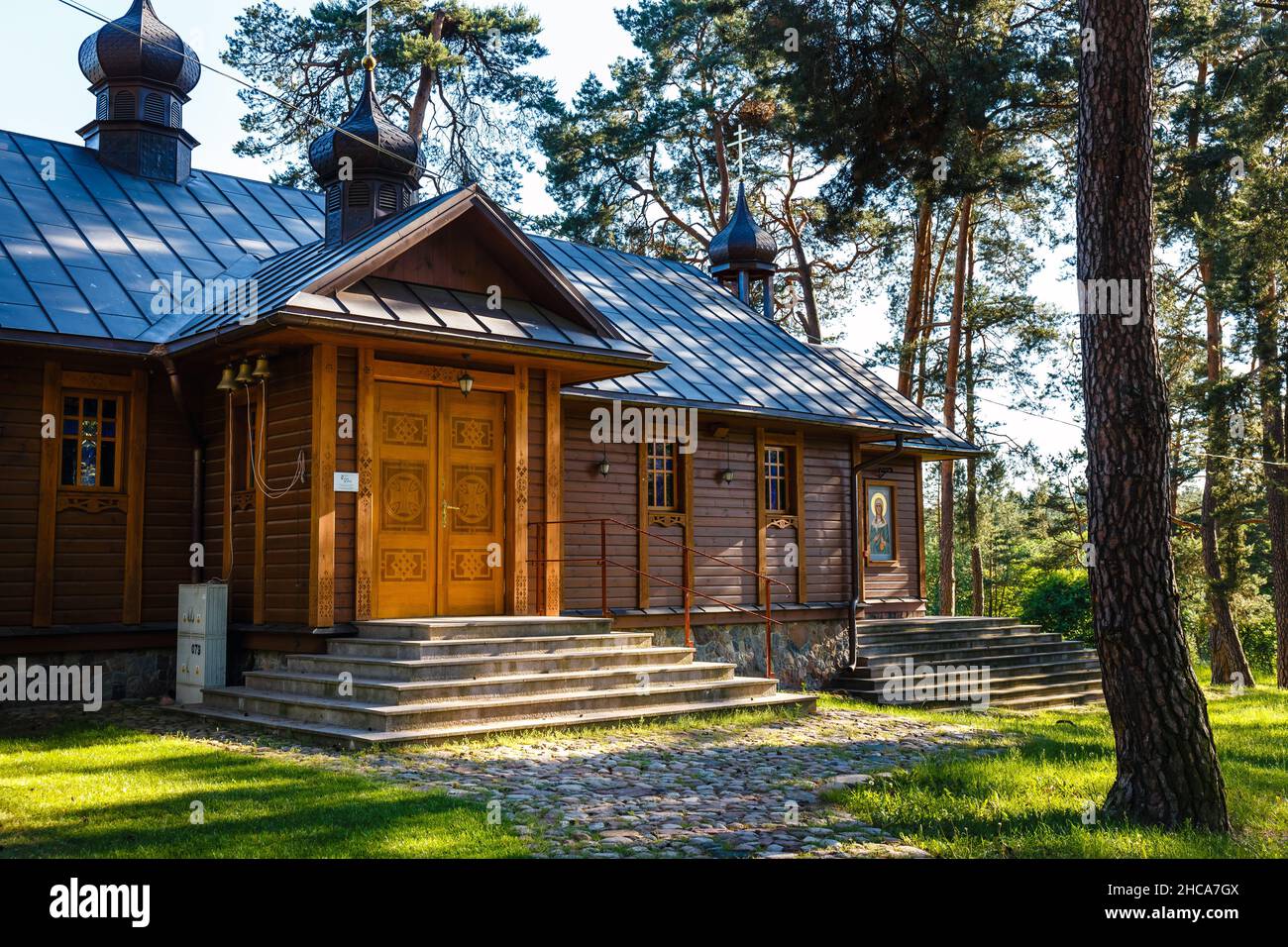 Grabarka, Pologne -10 juin 2019 : anciennes croix orthodoxes en bois dans le mounth de Grabarka, Église orthodoxe de l'est en Pologne Banque D'Images