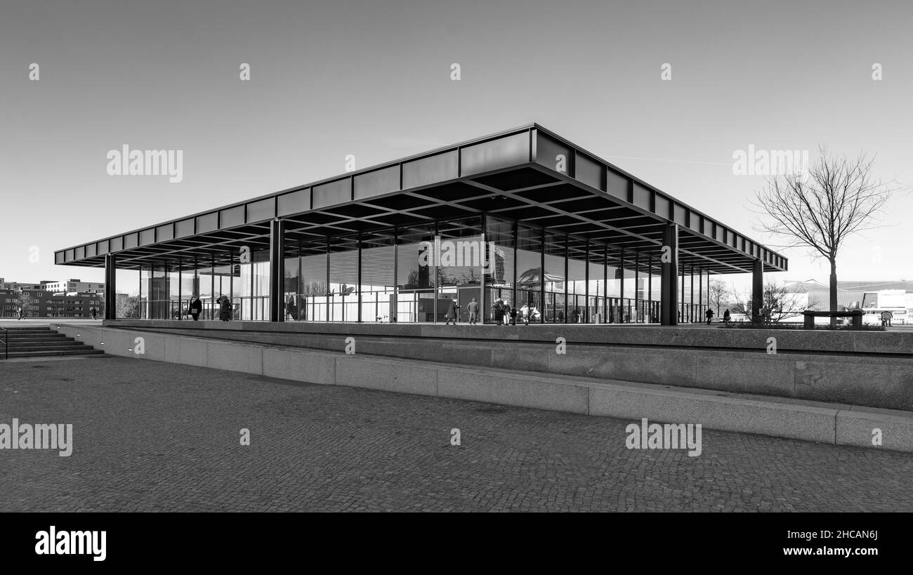 Neue Nationalgalerie Berlin, modernisme de l'acier et du verre par Mies van der Rohe, Kulturforum, Berlin, Allemagne Banque D'Images