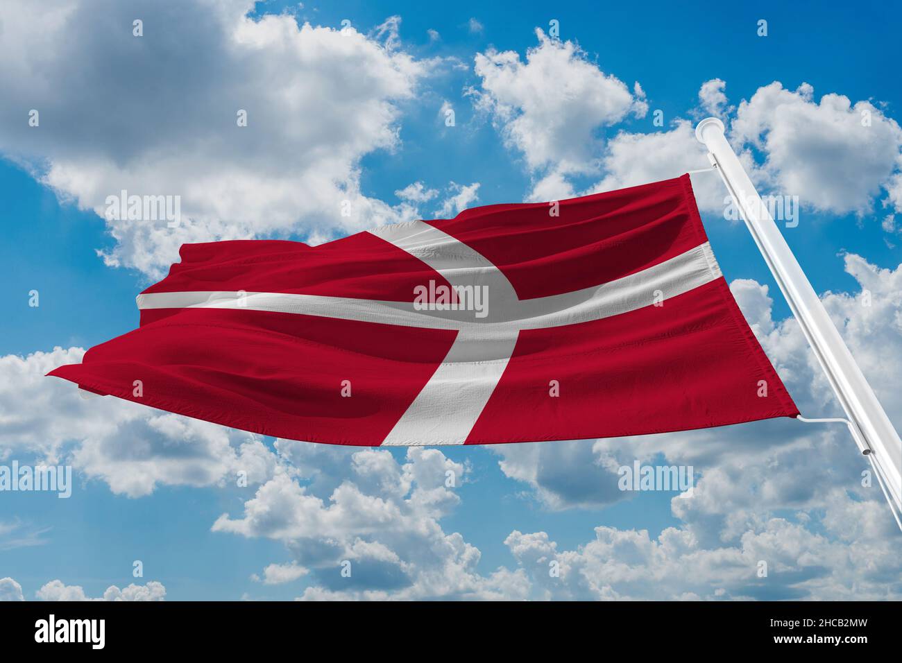 Drapeau du Danemark le drapeau du Danemark est rouge avec une croix scandinave blanche qui s'étend jusqu'aux bords du drapeau; Banque D'Images