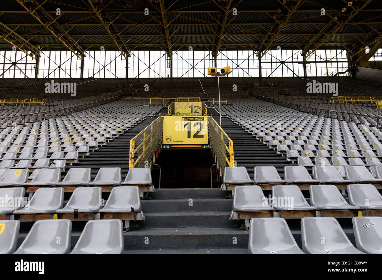 Place assise au stade de football BVB 09 Borussia Dortmund, signal Iduna Park, Dortmund, Allemagne Banque D'Images