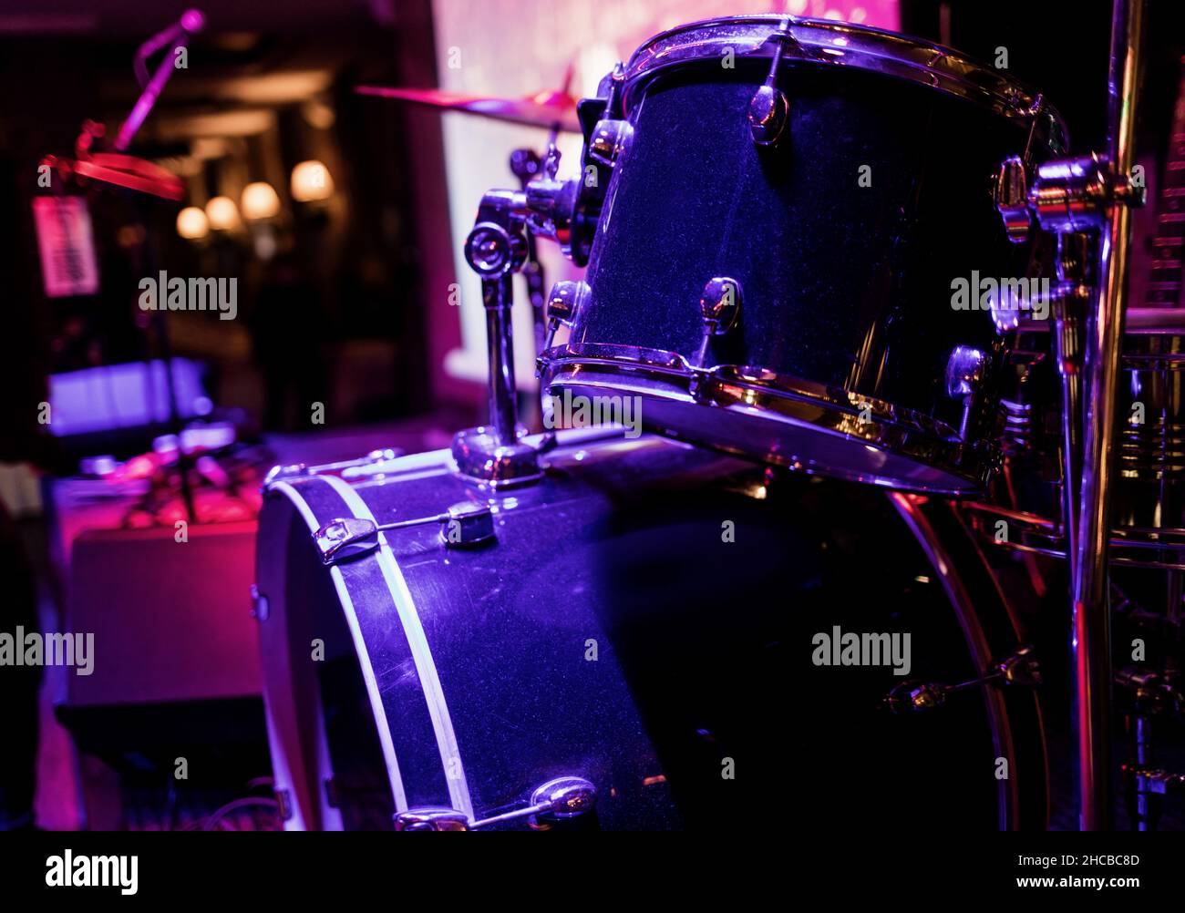 kit de batterie pour instruments de musique, gros plan, une belle lumière  en concert Photo Stock - Alamy