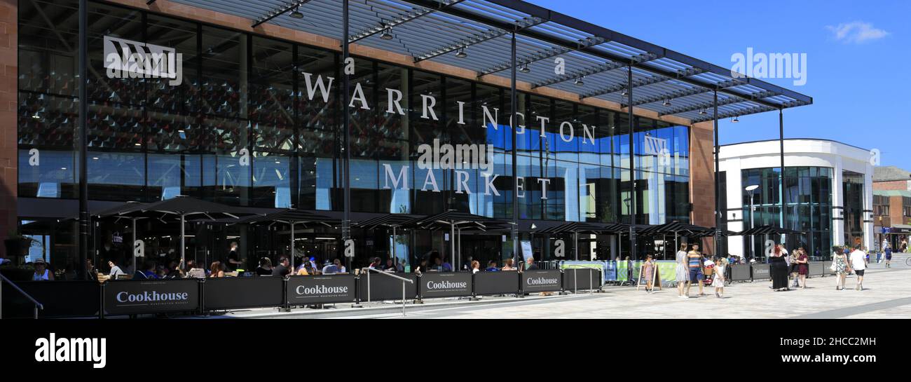 Warrington Market, Time Square, Warrington City Centre, Cheshire, Angleterre,ROYAUME-UNI Banque D'Images