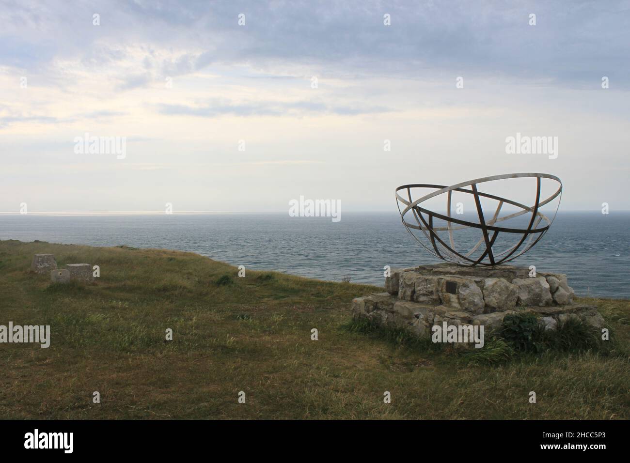 Mémorial radar. Tête de St Aldhelm. Purbeck. Chemin de la côte sud-ouest. Chemin de la côte d'Angleterre. Côte jurassique. Dorset. Angleterre. ROYAUME-UNI Banque D'Images