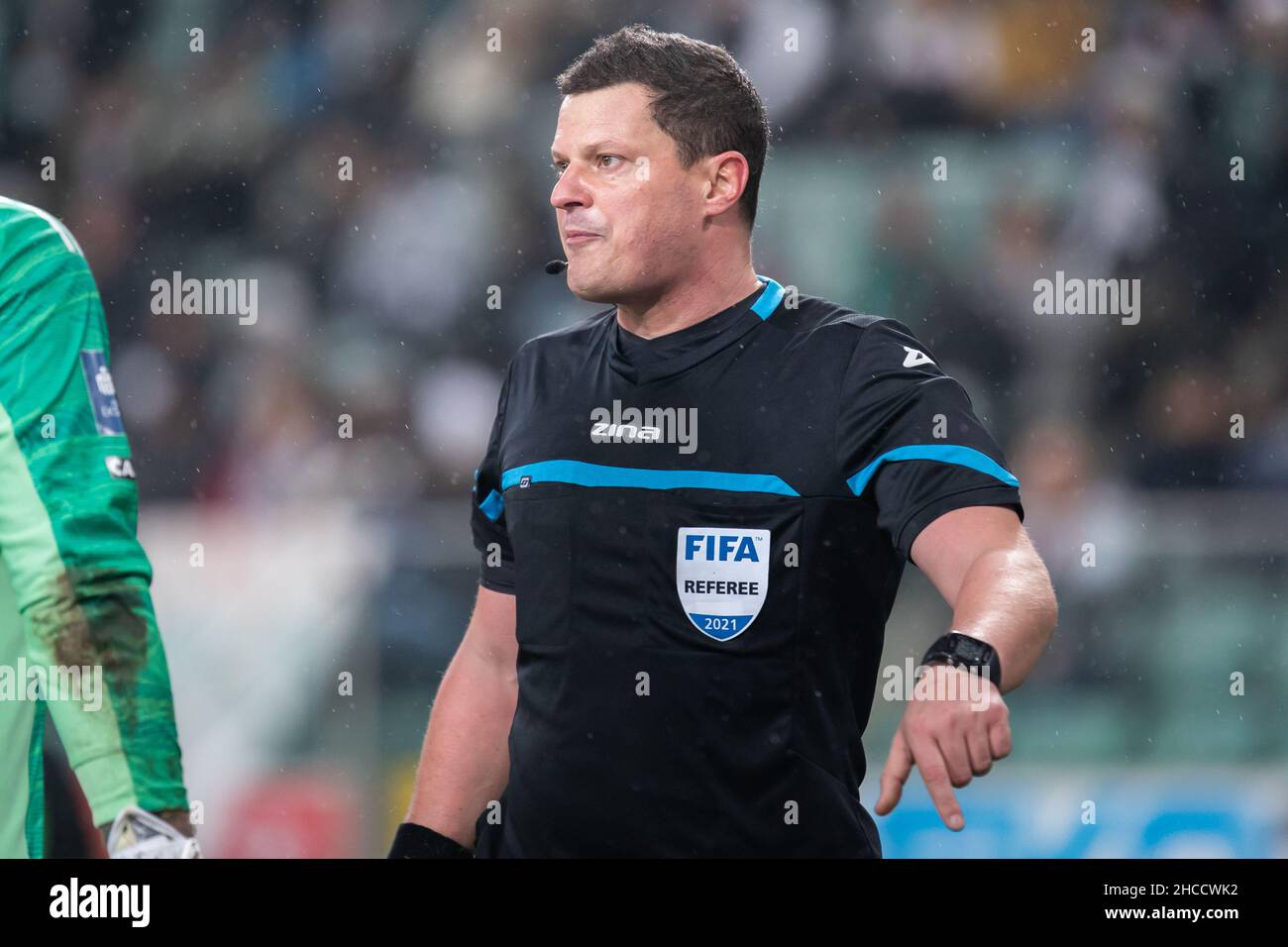 Arbitre Tomasz Musial vu pendant le match de la Ligue PKO Ekstraklasa entre Legia Warszawa et Jagiellonia Bialystok au Maréchal Jozef Pilsudski Legia Warsaw Municipal Stadium.final score; Legia Warszawa 1:0 Jagiellonia Bialystok.(Photo de Mikolaj Barbanell / SOPA Images / Sipa USA) Banque D'Images