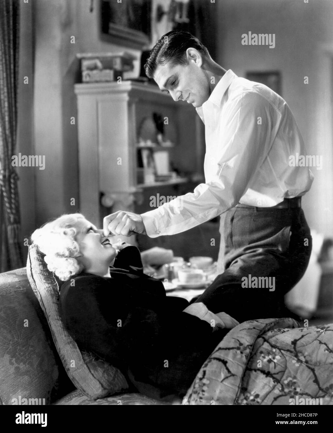 Jean Harlow, Clark Gable, sur le tournage du film, « Hold Your Man », MGM, Loew's Inc., 1933 Banque D'Images