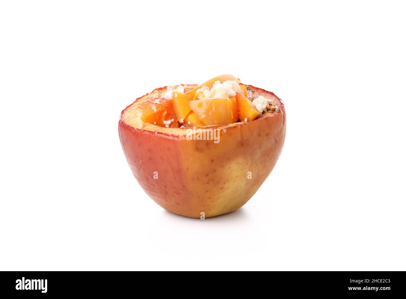 Pomme cuite savoureuse isolée sur fond blanc Banque D'Images