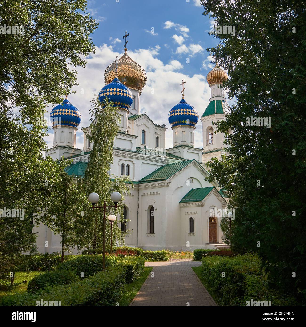 Ancienne église orthodoxe Sainte-Sophie dans le parc, Bobruisk, région de Mogilev, Biélorussie. Banque D'Images