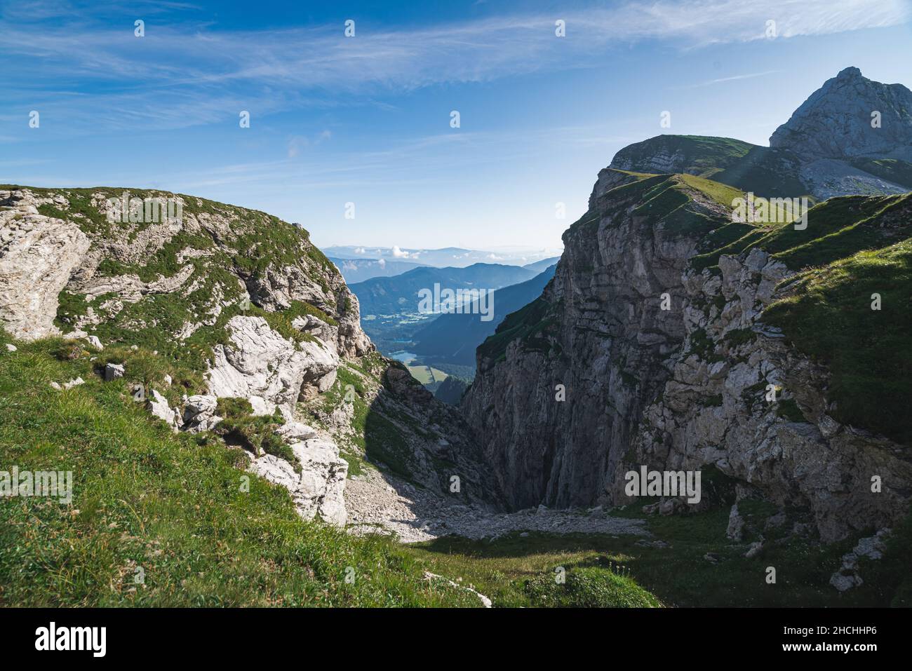 Une belle scène de la falaise des Alpes Juliennes par une journée ensoleillée en Slovénie Banque D'Images