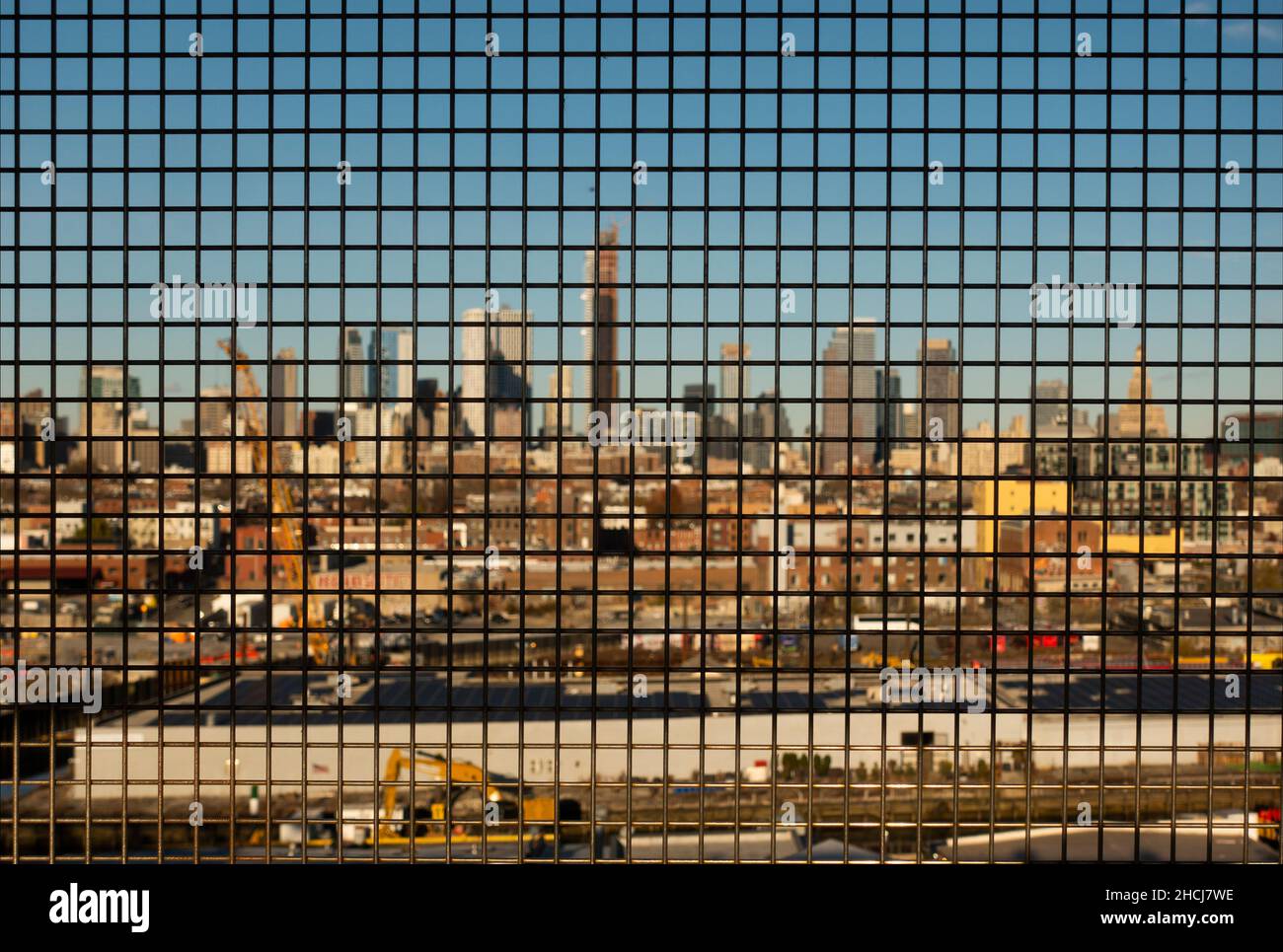 Vue sur le canal Gowanus depuis la station de métro Smith 9th Street sur la ligne F de Brooklyn NYC Banque D'Images