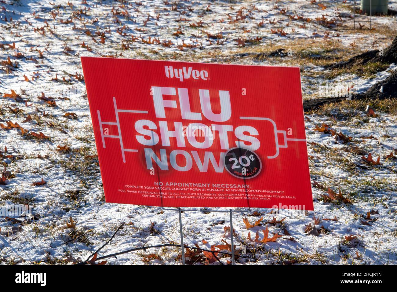 Maplewood, Minnesota.Signez dans un supermarché HyVee annonçant les injections de grippe à leur pharmacie. Banque D'Images