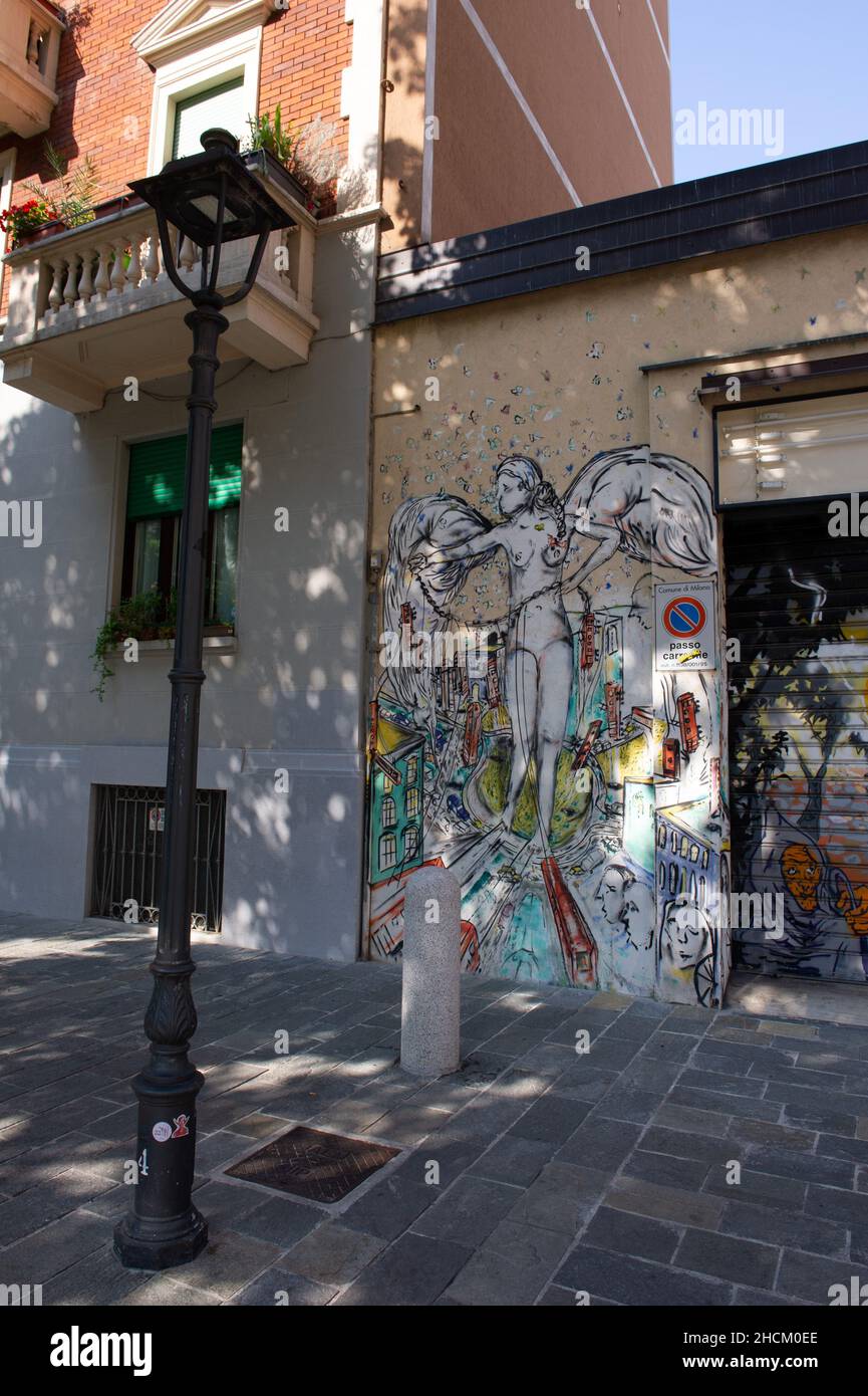 Europe, Italie, Lombardie, Milan, quartier Isola,Peintures murales via Munari. Banque D'Images