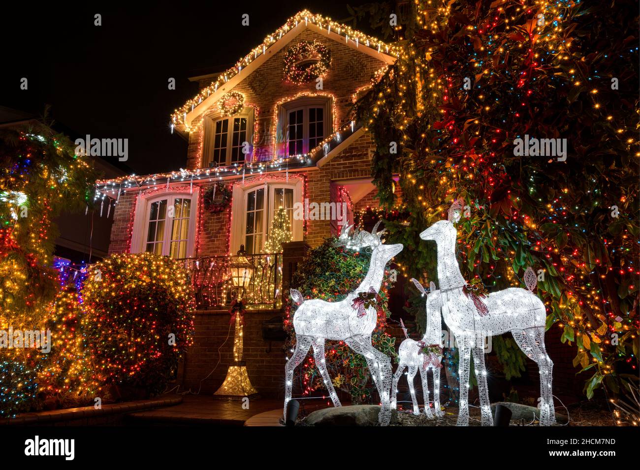 Décorations de Noël à Dyker Heights - un quartier de Brooklyn connu pour ses expositions extravagantes chaque Noël. New York, États-Unis Banque D'Images