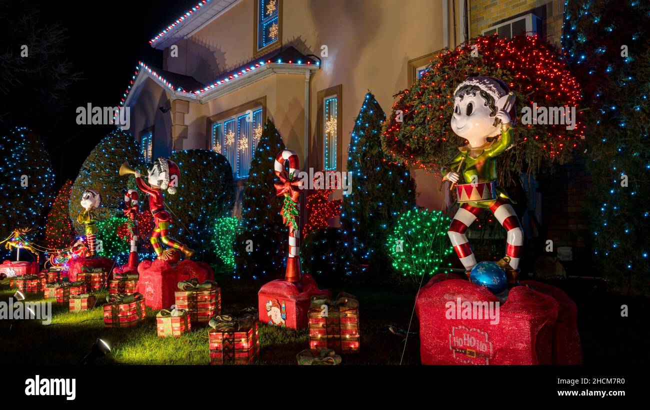 Décorations de Noël à Dyker Heights - un quartier de Brooklyn connu pour ses expositions 