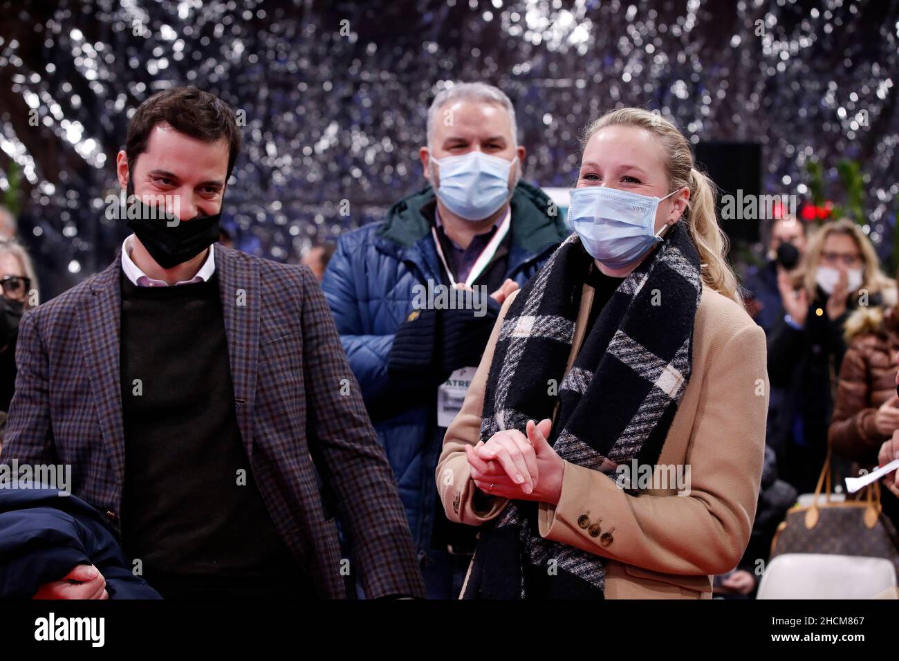 L'eurodéputé italien Vincenzo SOFO et son épouse Marion Marechal le Pen, politicien français 