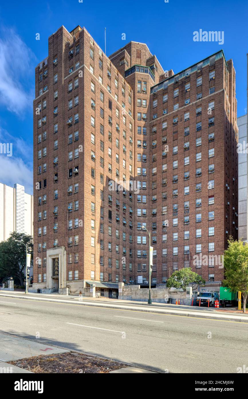 West Hospital, VCU Medical Center, tour art déco de 17 étages, demeure parmi les plus hauts bâtiments de Richmond. Banque D'Images