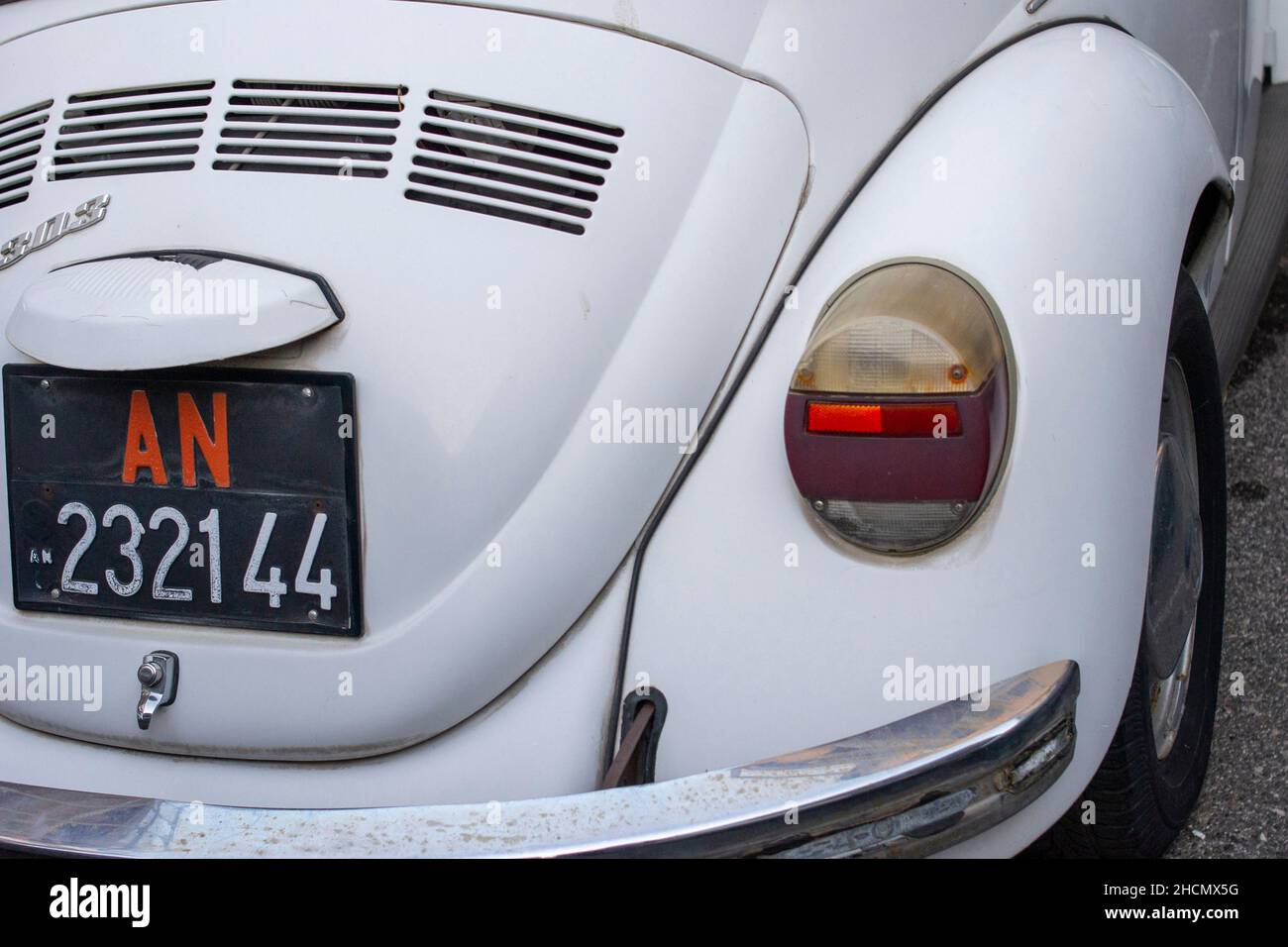 terni, italie février 20 2021:détail de la voiture de scarabée vintage encore en usage Banque D'Images