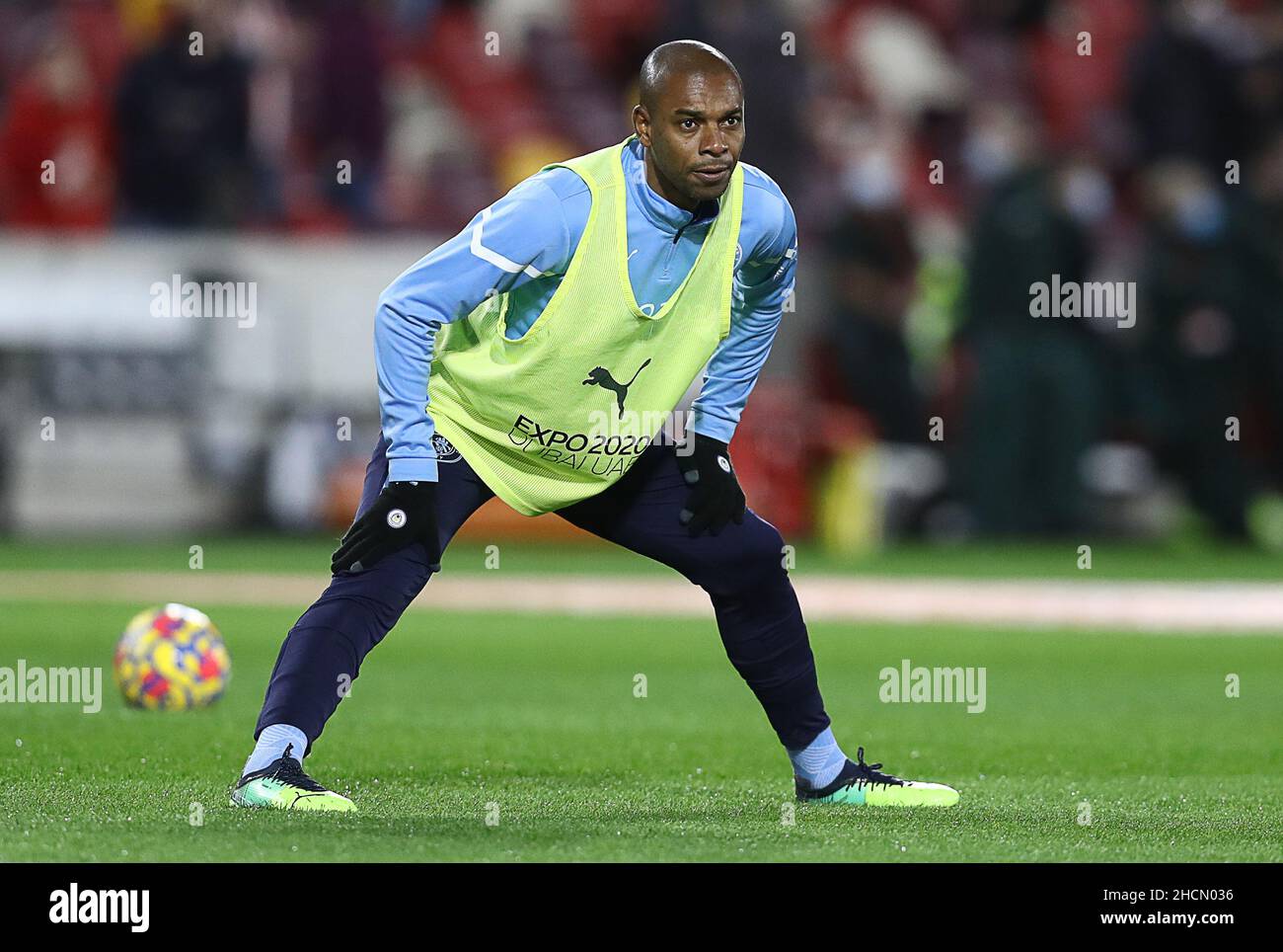 Londres, Angleterre, 29th décembre 2021.Fernandinho de Manchester City se réchauffe avant le match de la Premier League au Brentford Community Stadium, Londres.Le crédit photo devrait se lire: Paul Terry / Sportimage Banque D'Images