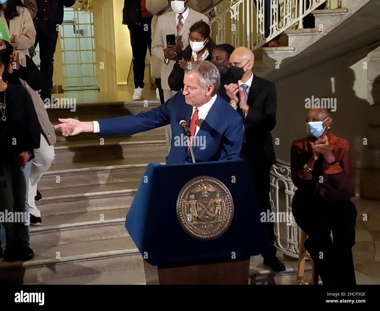 30 décembre 2021, New York, New York, États-Unis : December30,2021 le maire de New York, Bill de Blasio, et la première dame McCray commémorent leur dernière journée à l'hôtel de ville (Credit image: © Bruce Cotler/ZUMA Press Wire) Banque D'Images