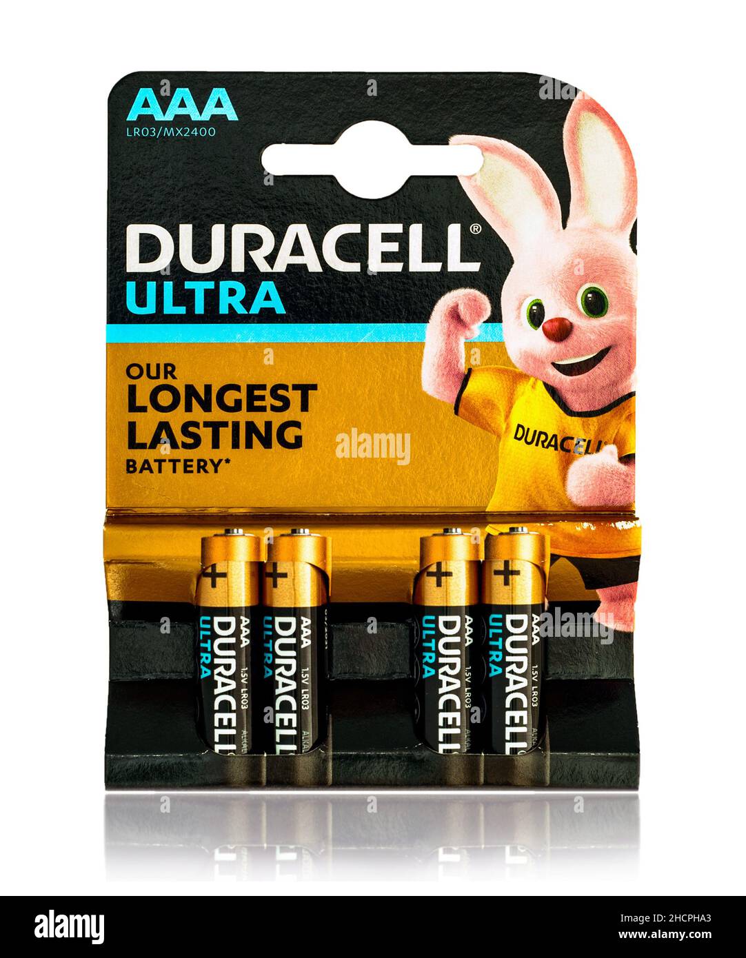 2021 : Pack de piles Duracell Ultra AAA à durée de vie plus longue, sur blanc Banque D'Images