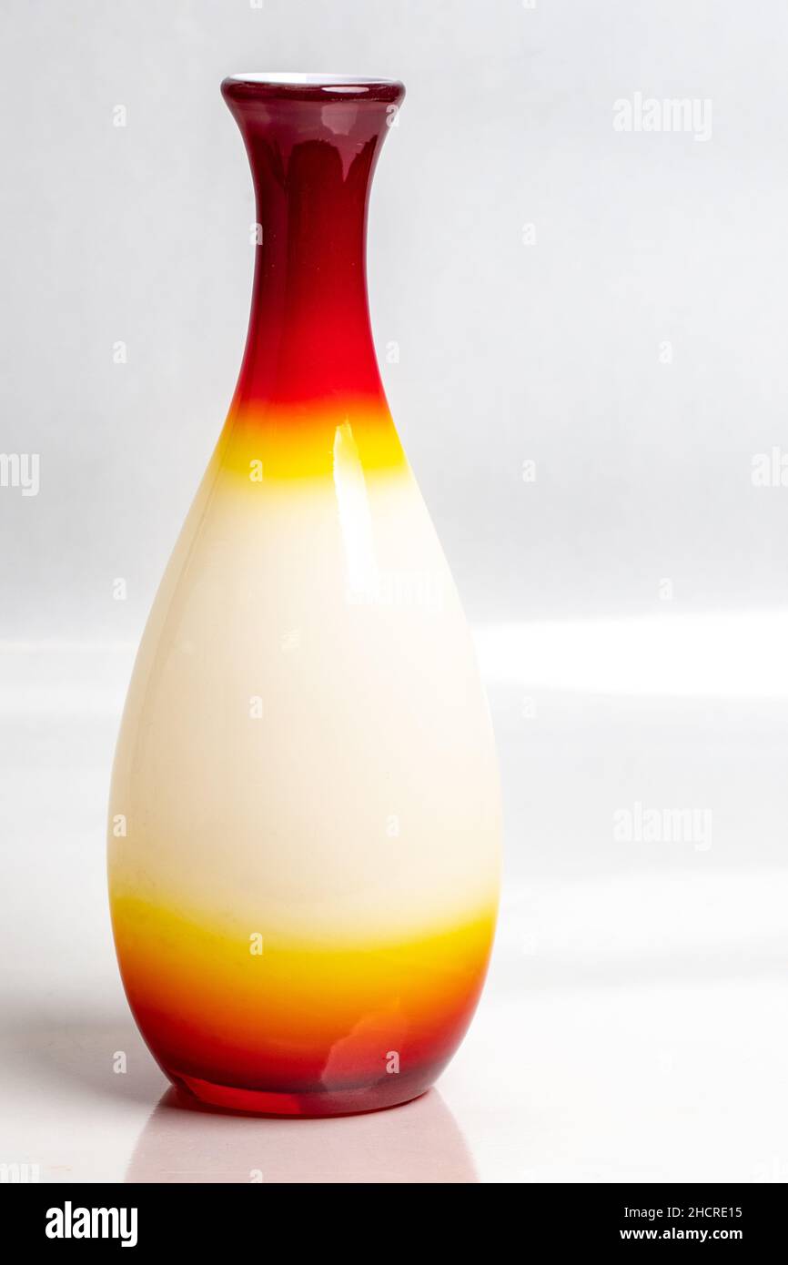 Vase style souffleur en verre à motif de pêche d'art antique Banque D'Images