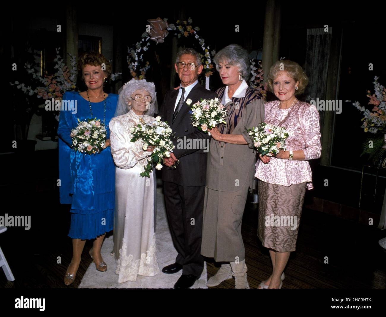 Rue McClanahan, Estelle Getty, Jack Gilford, soyez Arthur et Betty White sur le plateau des Golden Girls en 1980.Crédit: Ralph Dominguez/MediaPunch Banque D'Images