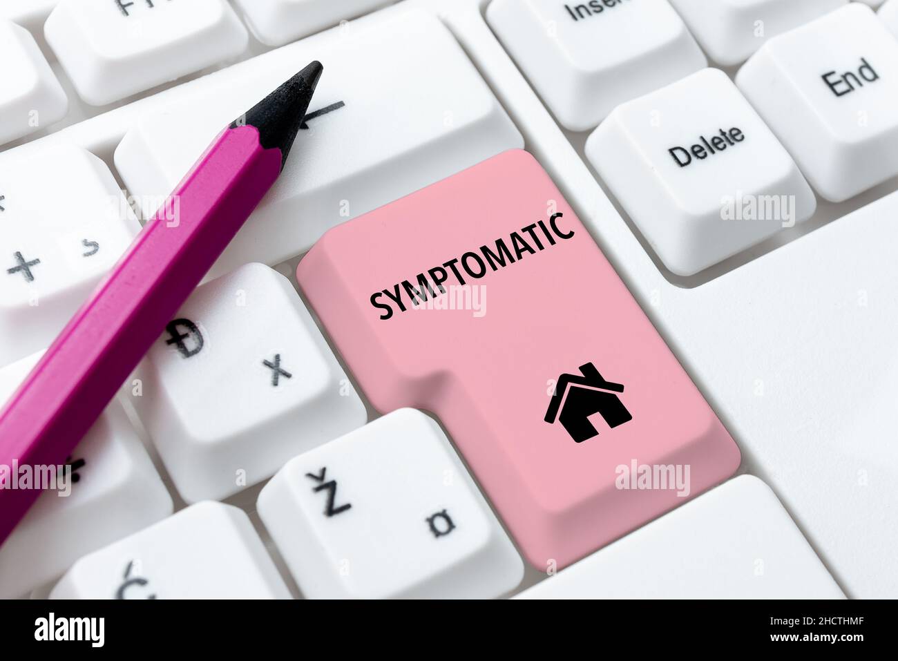 Inspiration montrant le signe symptomatique.Concept Internet servant de symptôme ou de signe en particulier de quelque chose de indésirable dactylographiant des codes de programme de pare-feu Banque D'Images