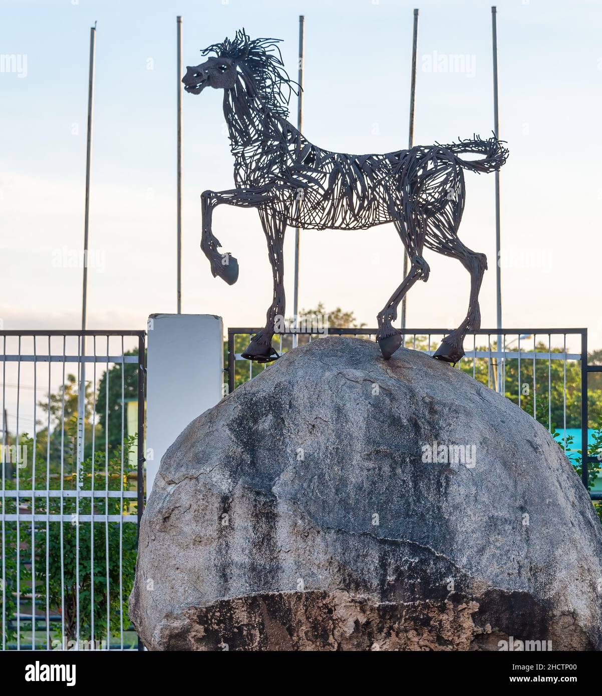Sculpture d'un cheval décorant l'entrée du 'Parque 26 de Julio' ou du salon de l'Agriculture.1 janvier 2021 Banque D'Images