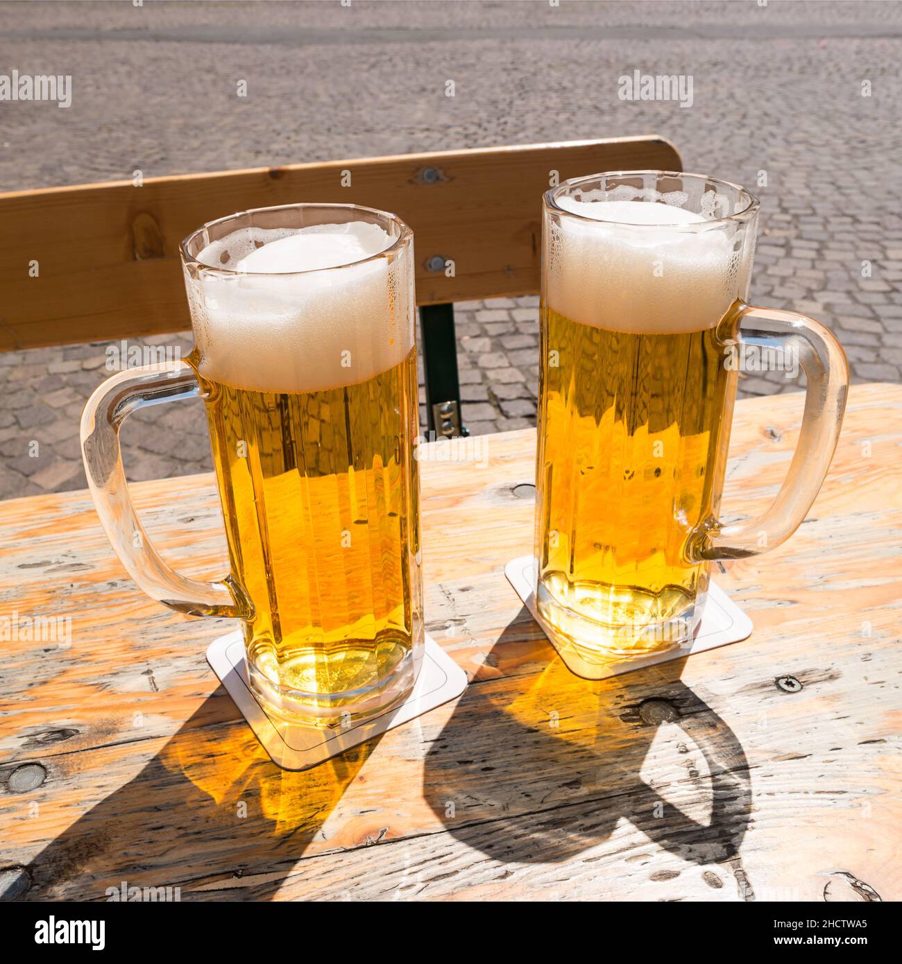 Deux verres de bière allemande Banque D'Images