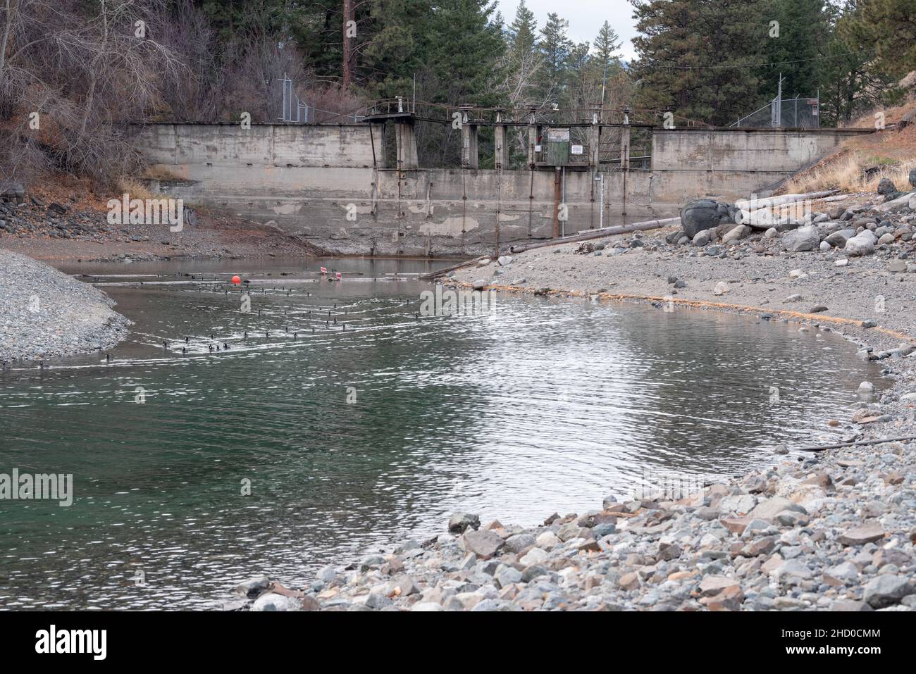 Le barrage vieillissant du lac Wallowa, comté de Wallowa, Oregon. Banque D'Images