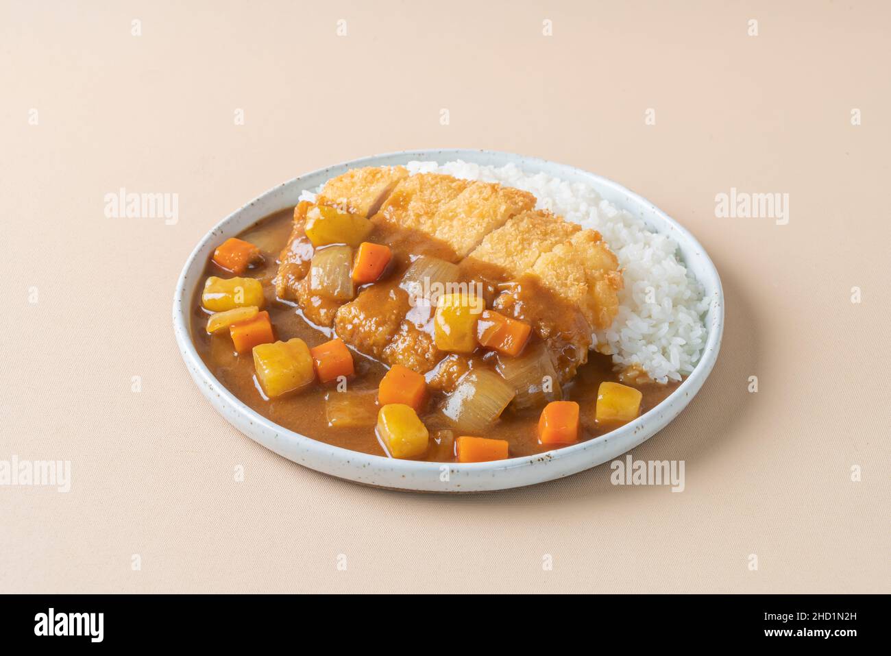 Curry de côtelettes de porc frites avec riz - cuisine japonaise Banque D'Images