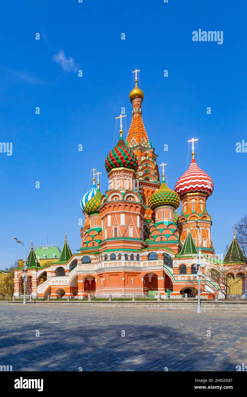 La cathédrale de Vasily le Bienheureux (cathédrale Saint-Basile) sur la place Rouge de Moscou, l'un des symboles culturels les plus populaires de la Russie Banque D'Images