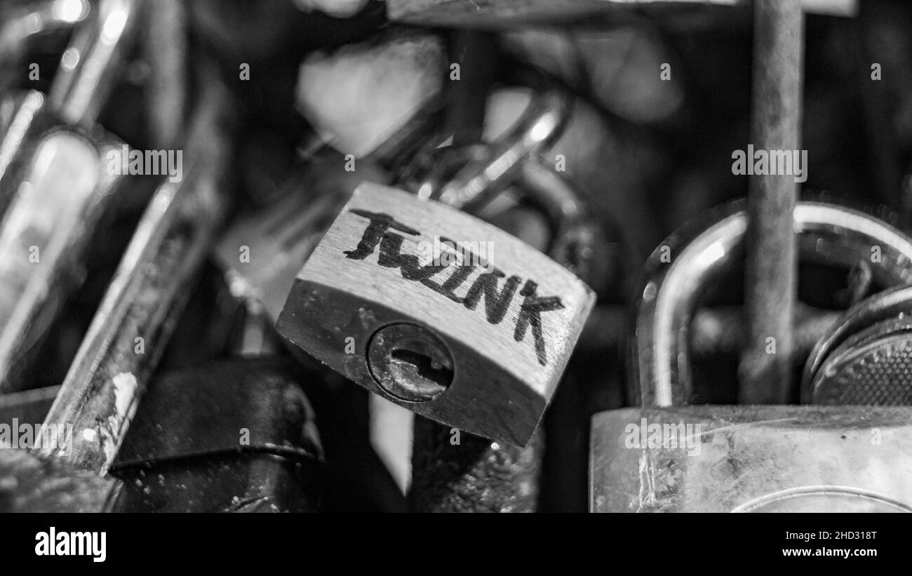 Cadenas Twink noir et blanc Banque D'Images