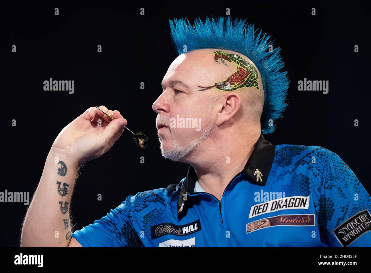 Peter Wright au cours de la quinze journée du Championnat du monde des fléchettes William Hill à Alexandra Palace, Londres.Date de la photo: Dimanche 2 janvier 2022. Banque D'Images