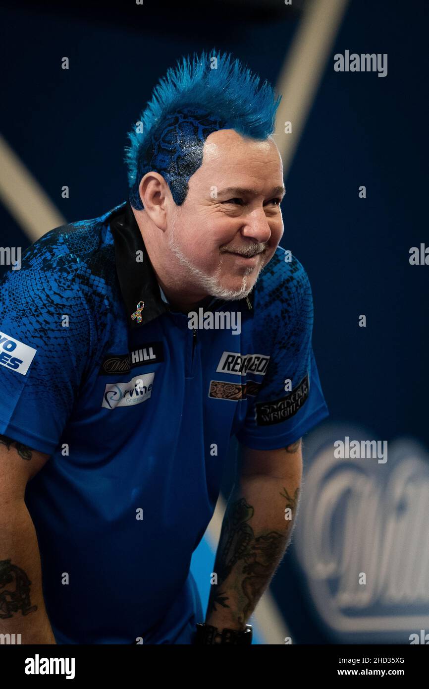 Peter Wright après avoir battu Gary Anderson pendant la quinze journée du Championnat du monde des fléchettes William Hill à Alexandra Palace, Londres.Date de la photo: Dimanche 2 janvier 2022. Banque D'Images