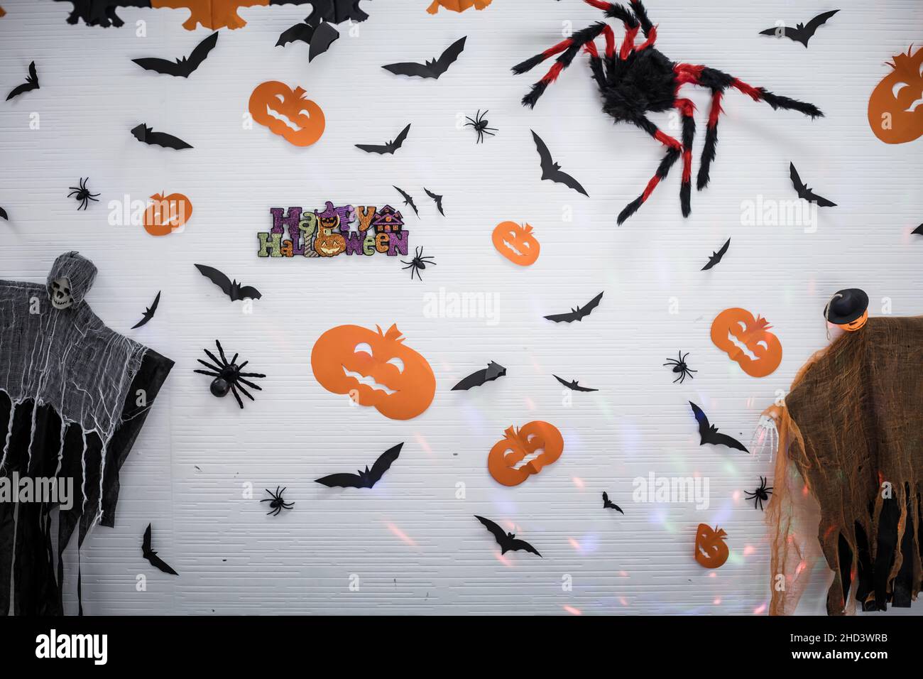 Ornement suspendu, scènes dans le festival d'Halloween sur le mur dans la chambre. Décoration de la décoration d'Halloween. Banque D'Images