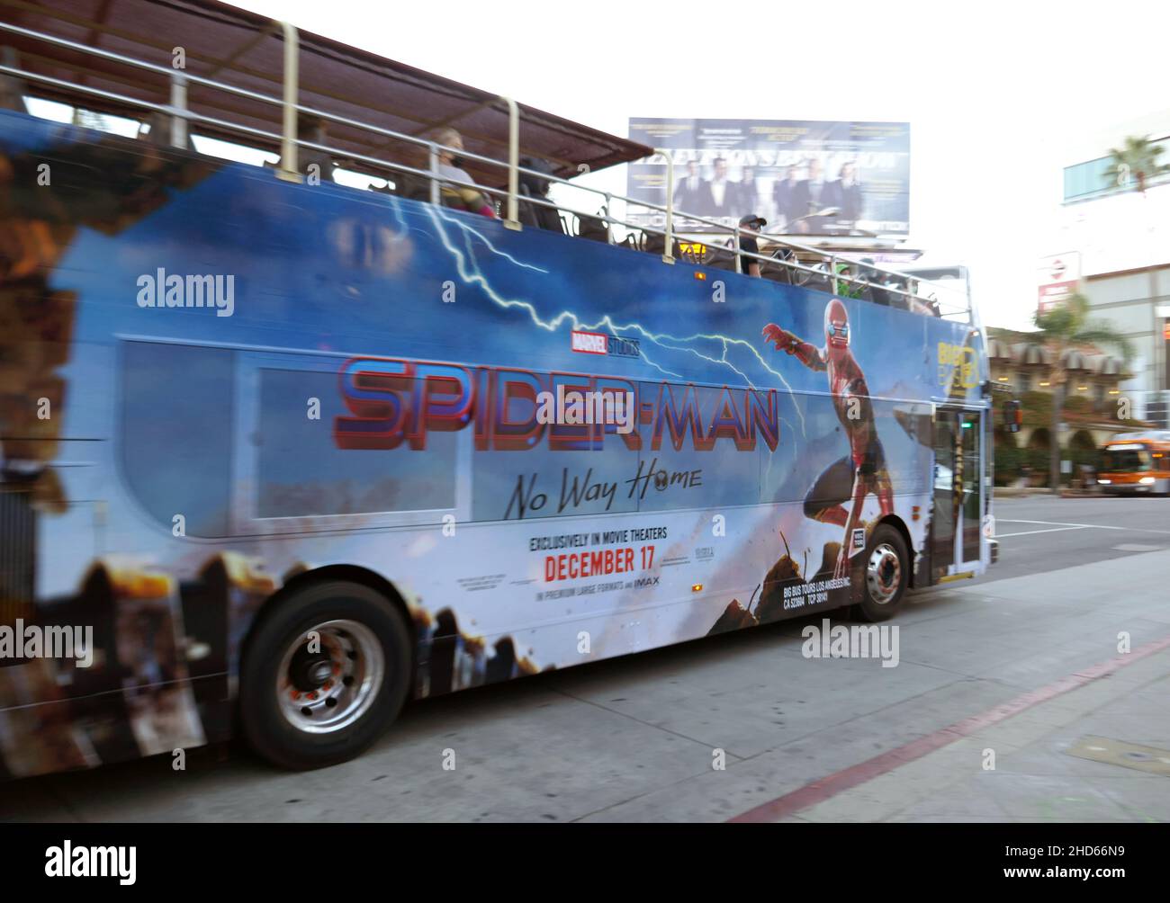 Los Angeles, Californie, États-Unis 2nd janvier 2022 Une vue générale de l'atmosphère de Spider-Man No Way Home bus le 2 janvier 2022 à Los Angeles, Californie, États-Unis.Photo par Barry King/Alay stock photo Banque D'Images