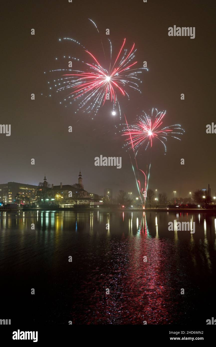 Feux d'artifice de la Saint-Sylvestre au bord du lac du centre-ville de Copenhague Danemark 2022 Banque D'Images