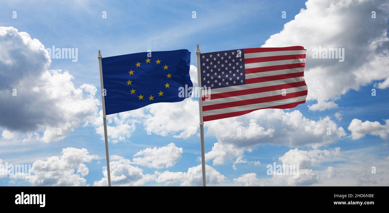 Drapeaux des Etats-Unis et de l'Union européenne, Alliance. Fond ciel. Banque D'Images