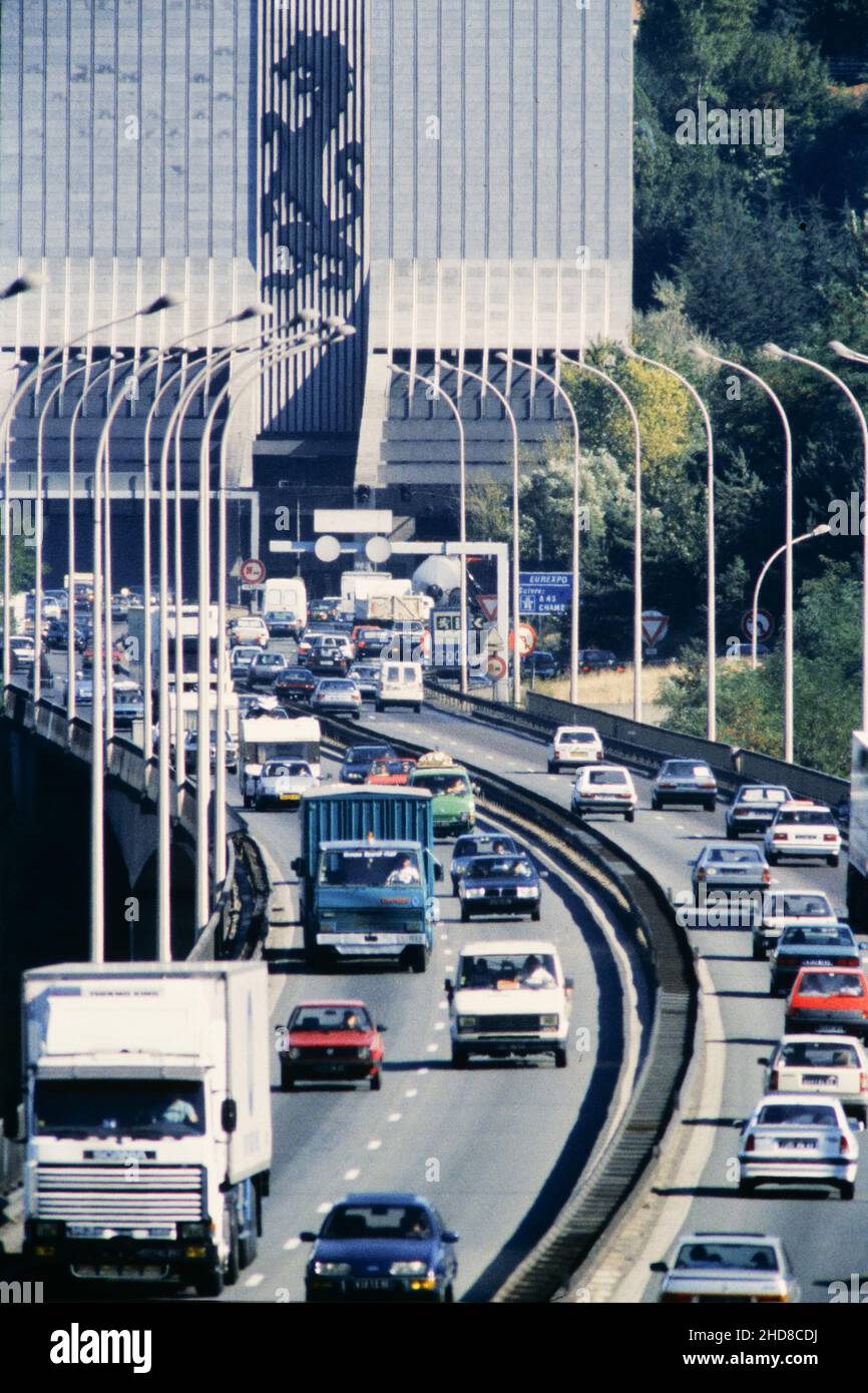 Archives 80ies : tunnel de Fourvières, point de transit critique, quartier de Perrache, Lyon, Centre-est de la France Banque D'Images