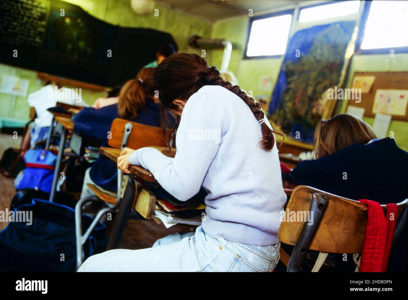 Archives 90ies : élèves de l'école privée Steiner, Saint-Genis Laval, Rhône, France, 1995 Banque D'Images