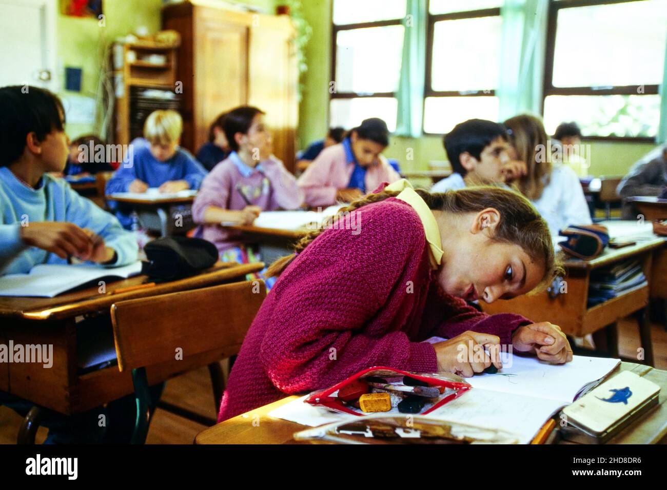 Archives 90ies : élèves de l'école privée Steiner, Saint-Genis Laval, Rhône, France, 1995 Banque D'Images