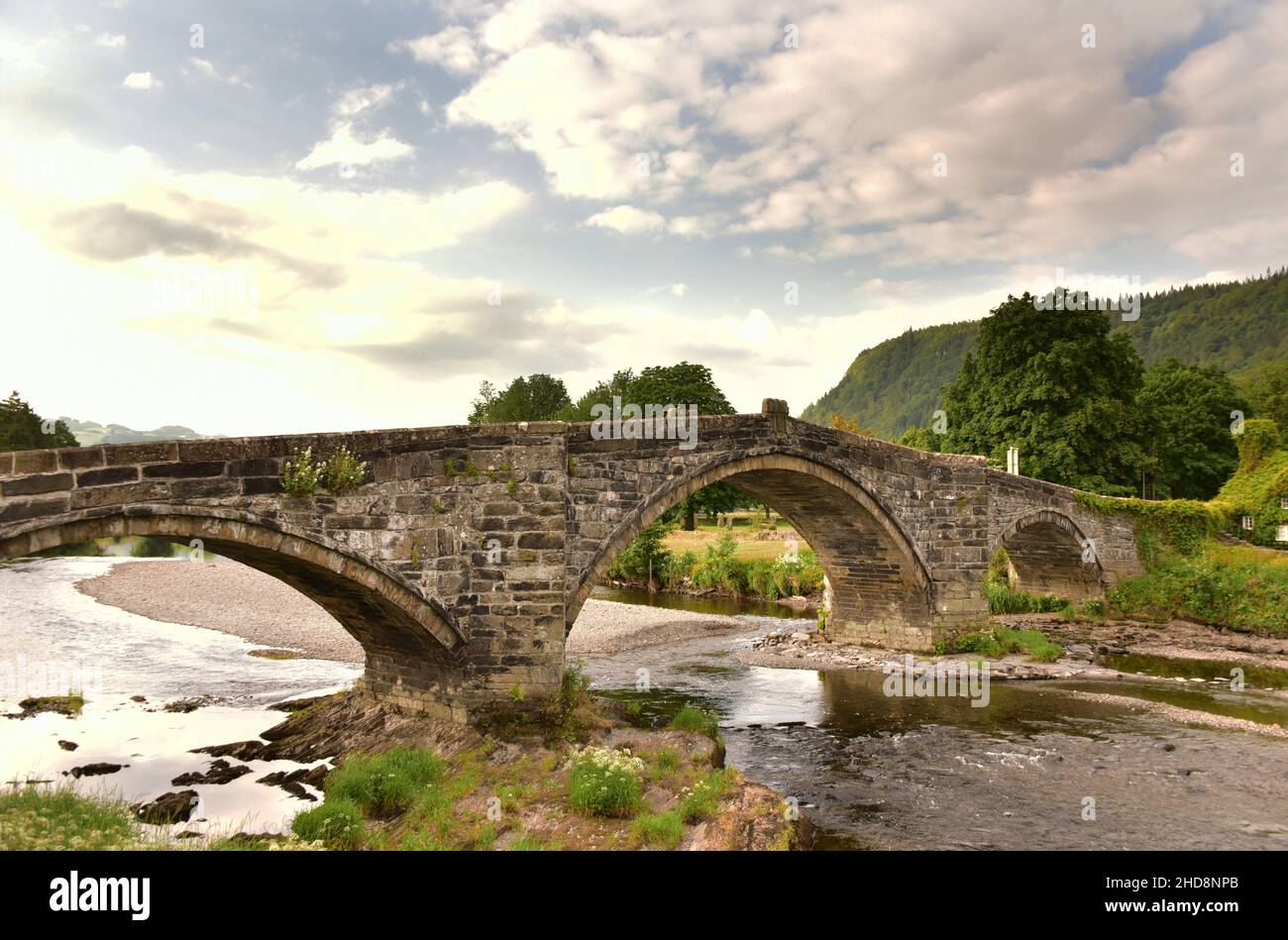 Le pont Inigo Jones au-dessus de la rivière Conwy à Llanwrst, Snowdonia, pays de Galles Banque D'Images