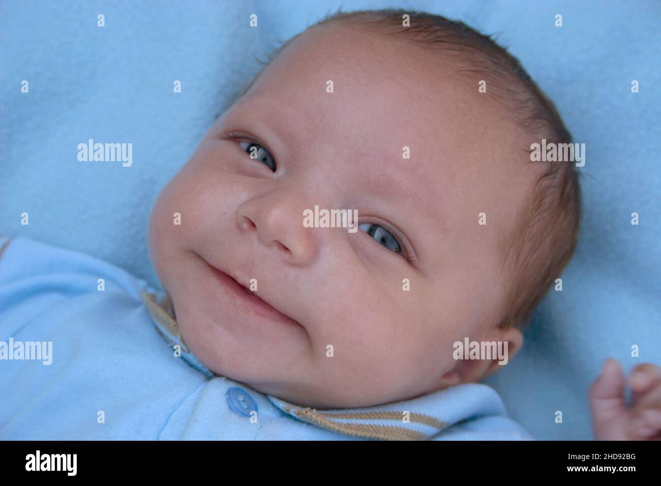 le premier sourire de bébé Banque D'Images