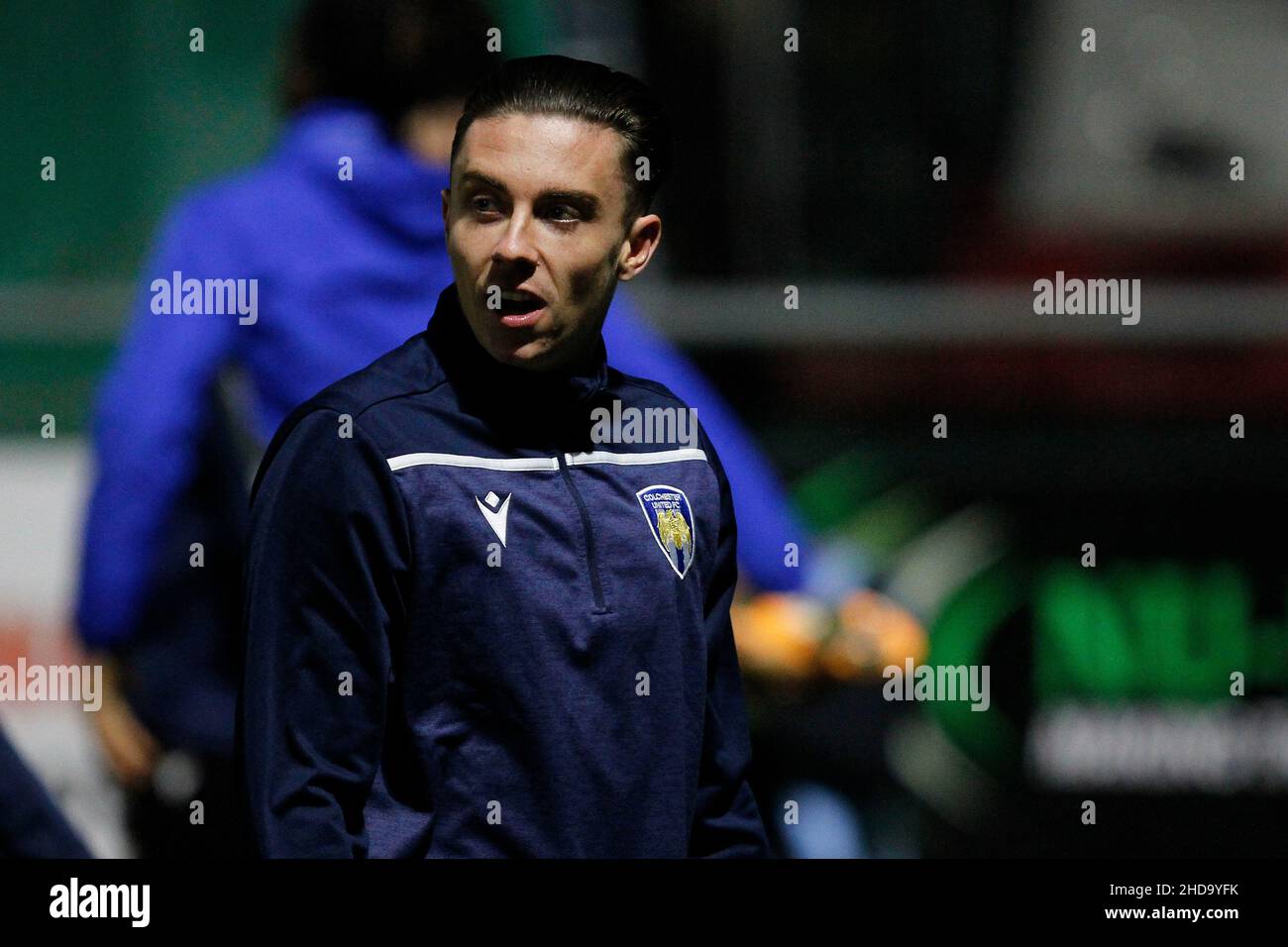 Sutton, Royaume-Uni.04th janvier 2022.Cameron Coxe, de Colchester United, se réchauffe lors du match de Trophée de la LFE Papa JohnÕs entre Sutton United et Colchester United à Gander Green Lane, Sutton, en Angleterre, le 4 janvier 2022.Photo de Carlton Myrie.Utilisation éditoriale uniquement, licence requise pour une utilisation commerciale.Aucune utilisation dans les Paris, les jeux ou les publications d'un seul club/ligue/joueur.Crédit : UK Sports pics Ltd/Alay Live News Banque D'Images