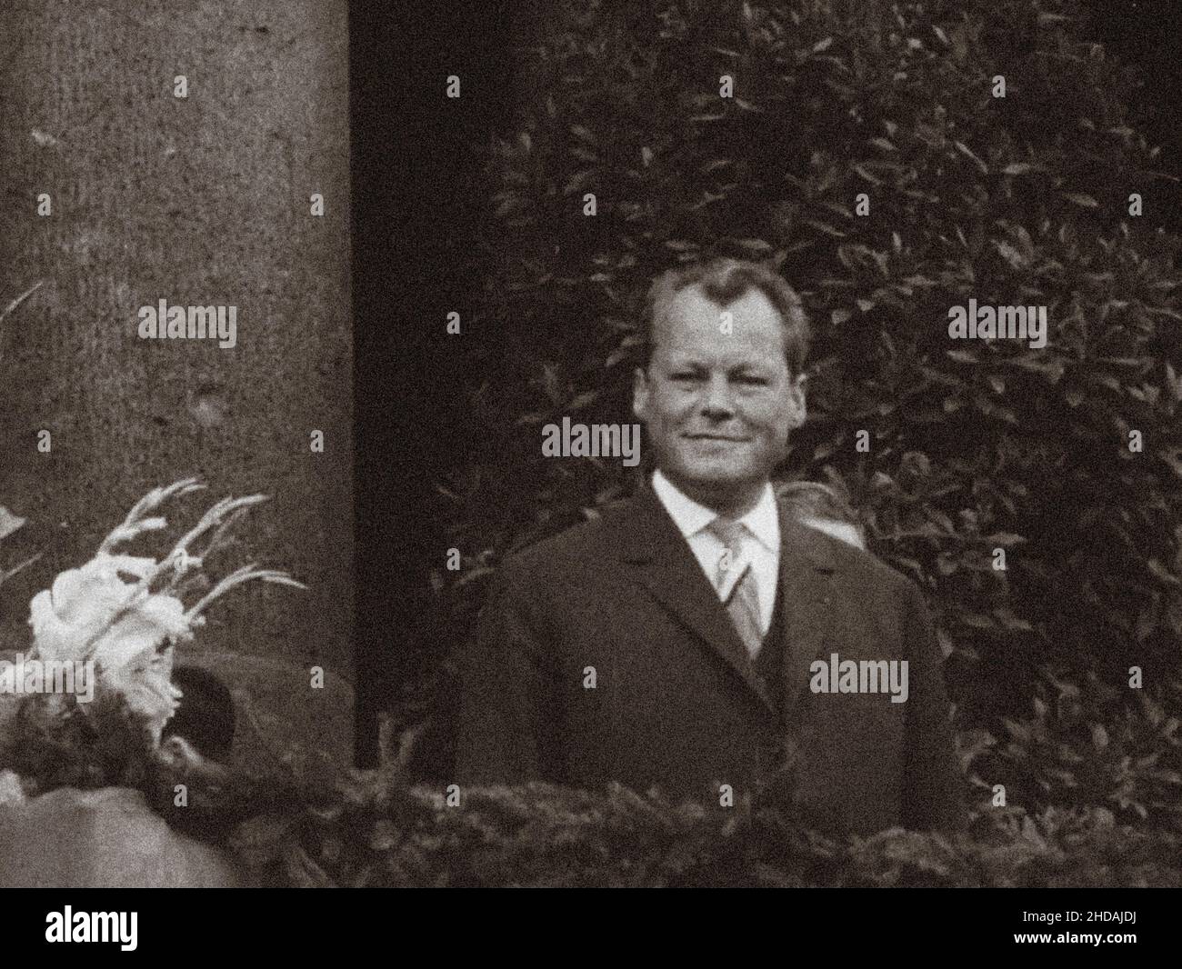 Crise de Berlin en 1961.Willy Brandt, maire de Berlin-Ouest.La série de photos d'archivel dépeint l'interdiction de voyager entre l'est et l'Ouest en août 1961 Banque D'Images