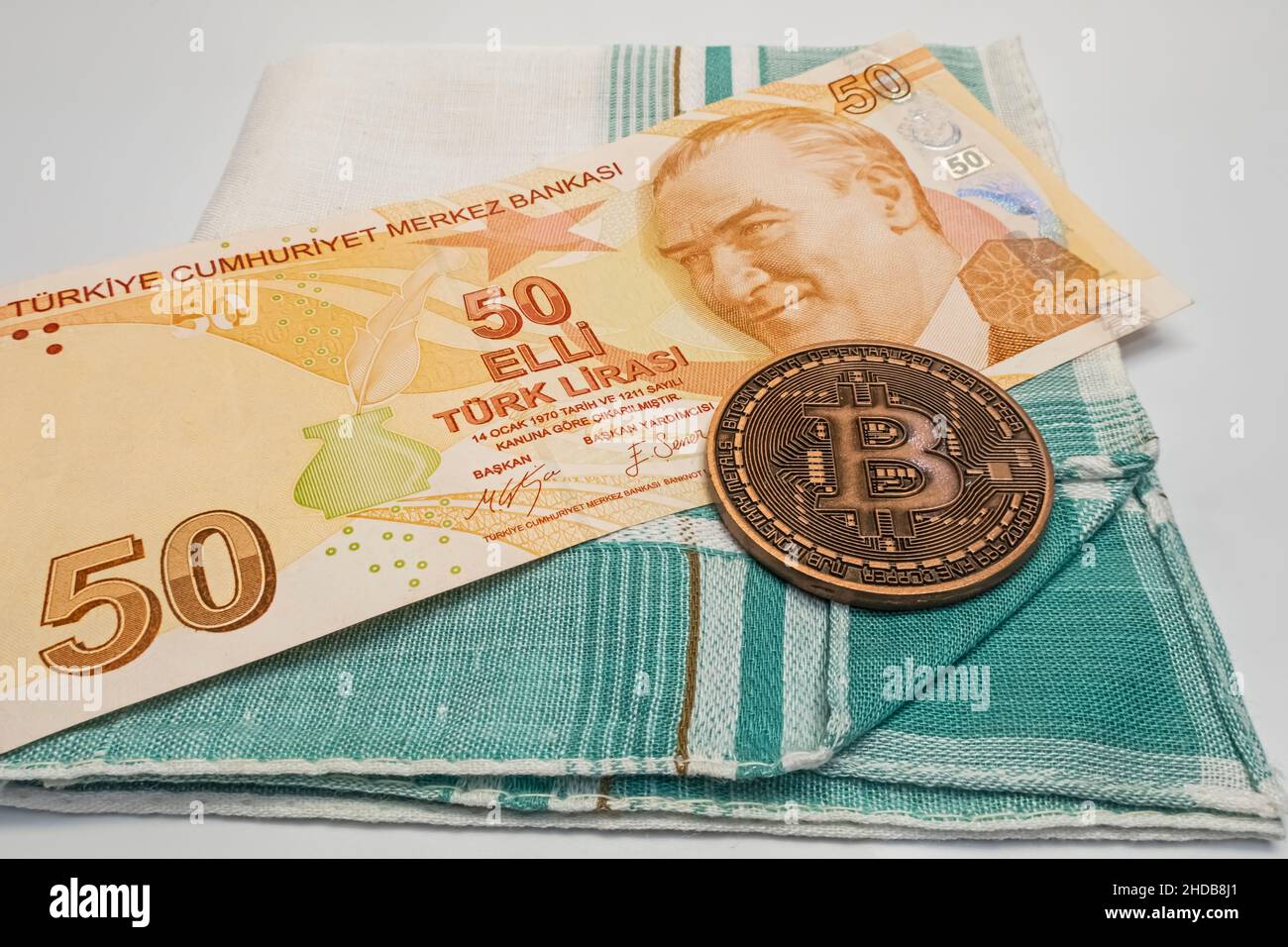istanbul,Turquie.4 janvier 2022.Crypto extraction de devises. La nouvelle monnaie du monde numérique, le Bitcoin. Banque D'Images