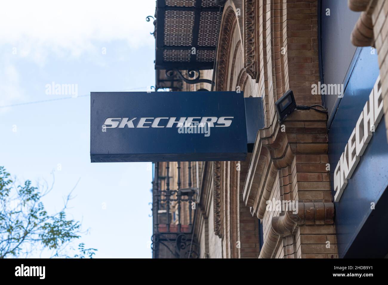 Une affiche du magasin Skechers Banque D'Images