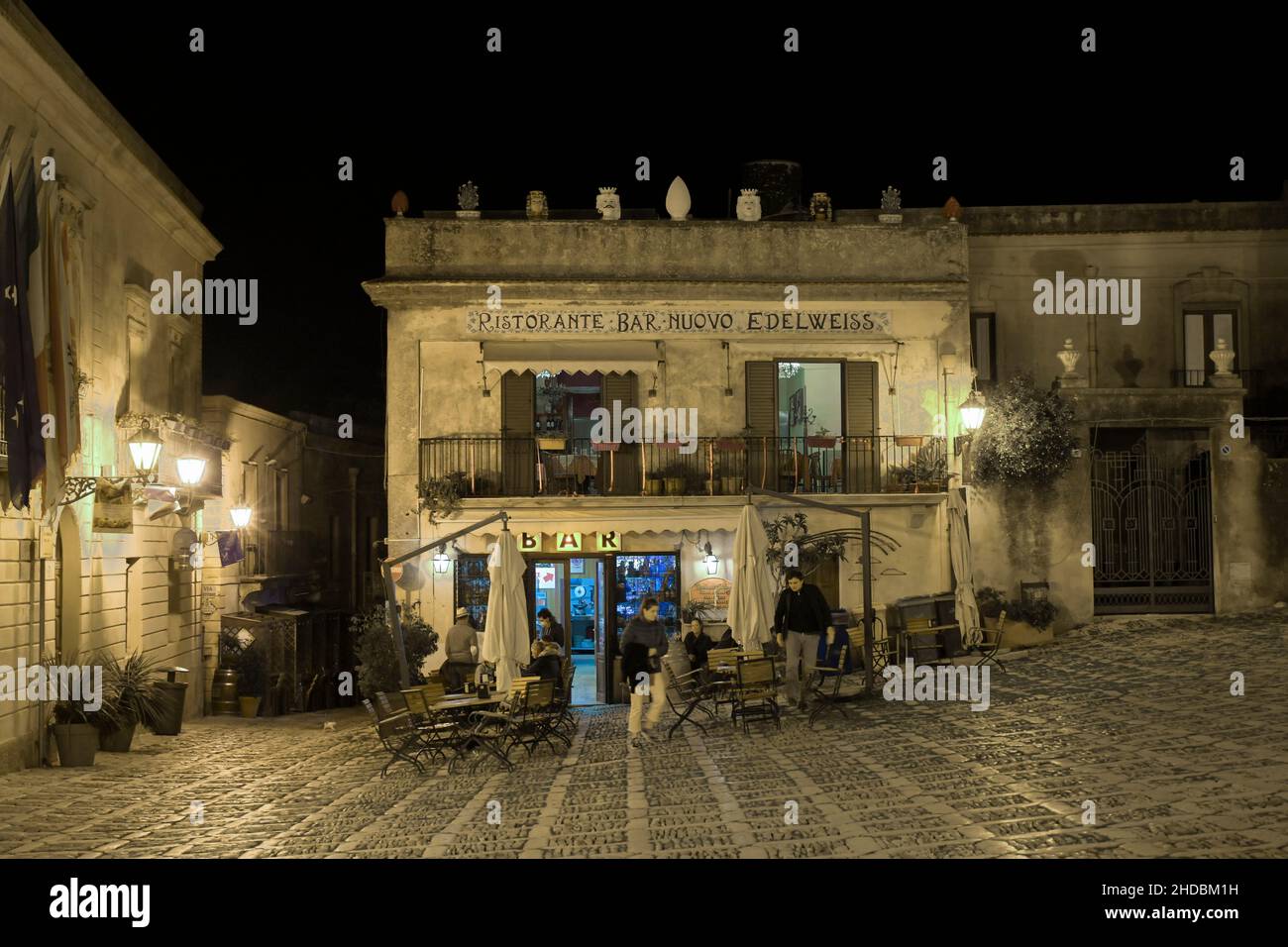 Restaurant Nuovo Edelweiss, Piazza Della Loggia, Erice, Sizilien, Italien Banque D'Images