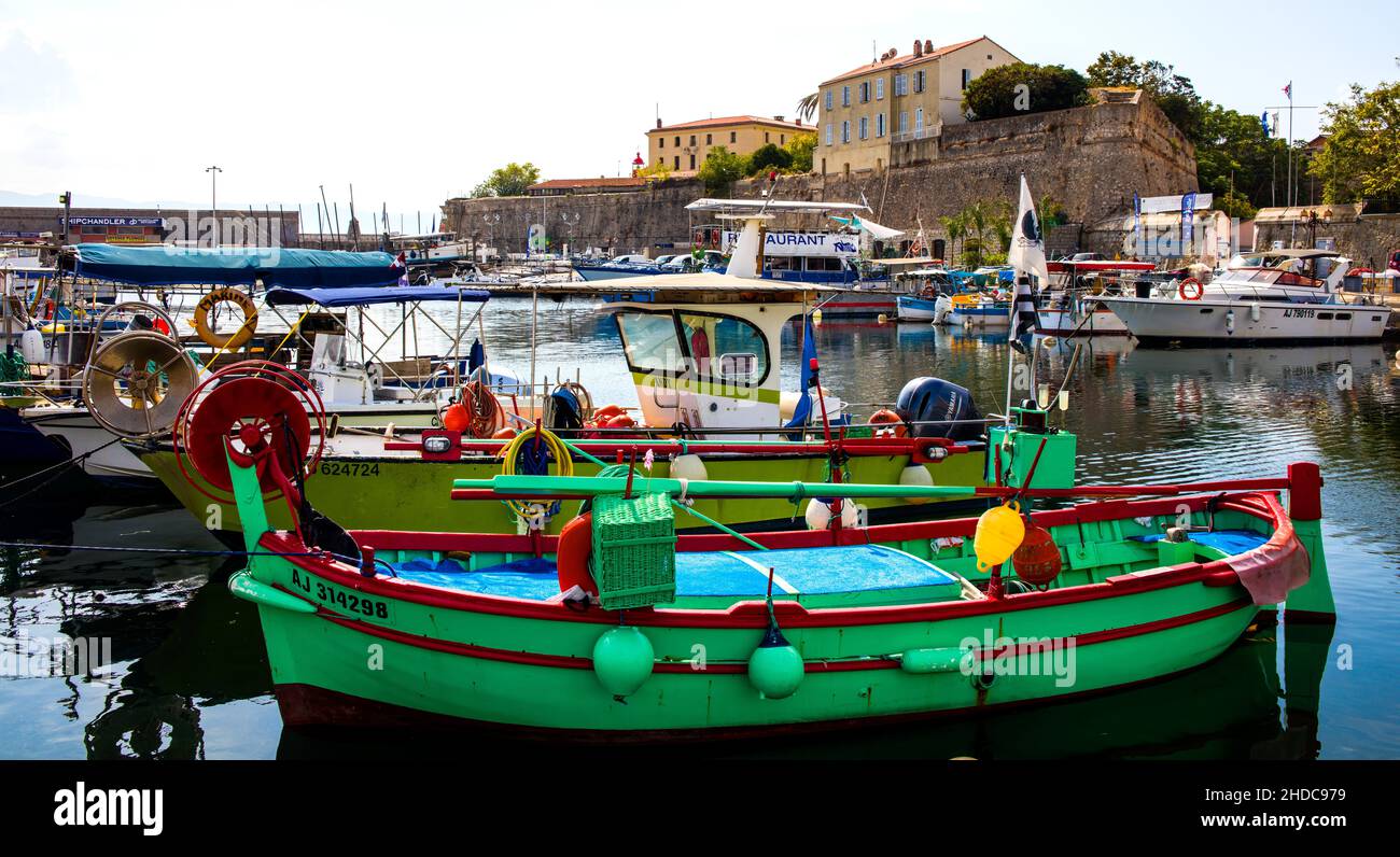 Port de pêche pittoresque, Ajaccio, Corse, Ajaccio, Corse,France Banque D'Images